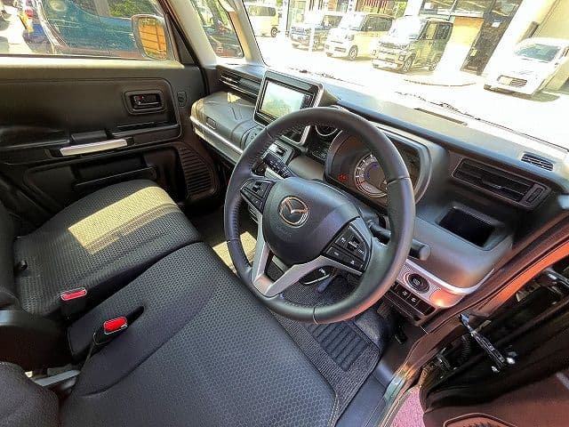 Car thumbnail 4