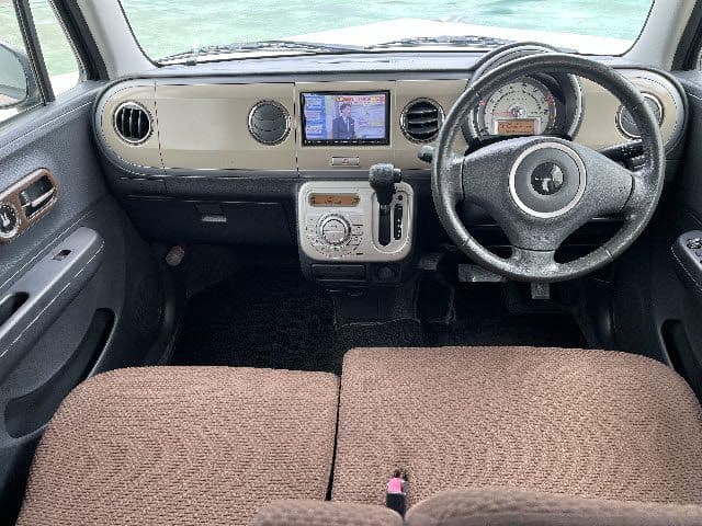 Car thumbnail 2