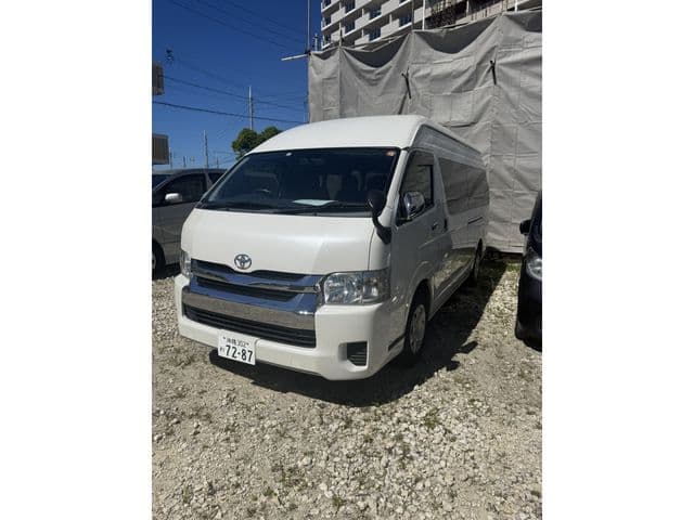 TOYOTA HIACE wagon