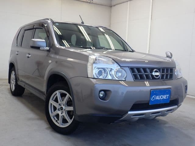 NISSAN X-TRAIL 4WD