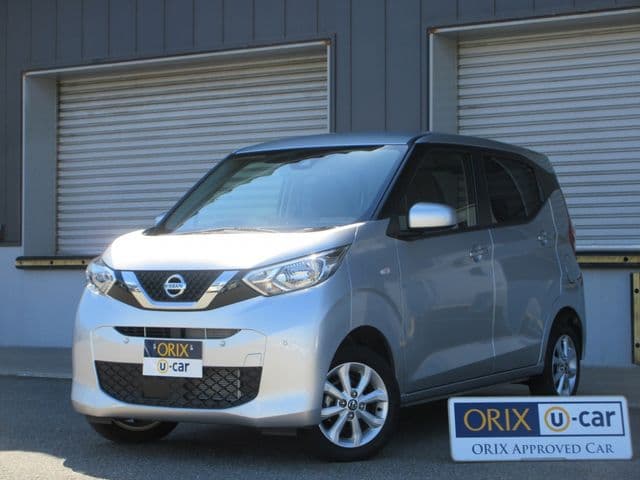 NISSAN