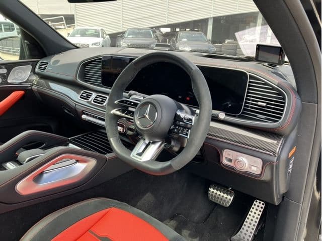 MERCEDES BENZ