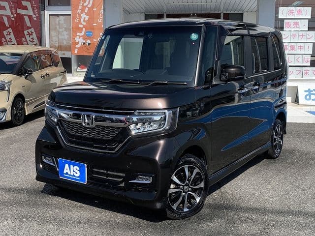 HONDA N BOX CUSTOM 4WD