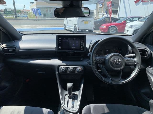 Car thumbnail 3