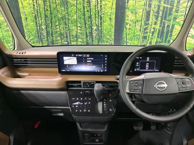 NISSAN