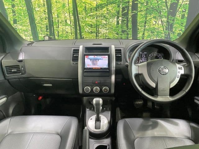 NISSAN
