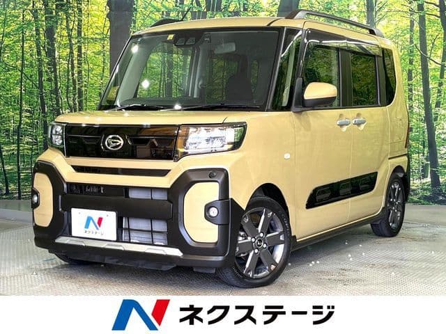 DAIHATSU TANTO FAN CROSS