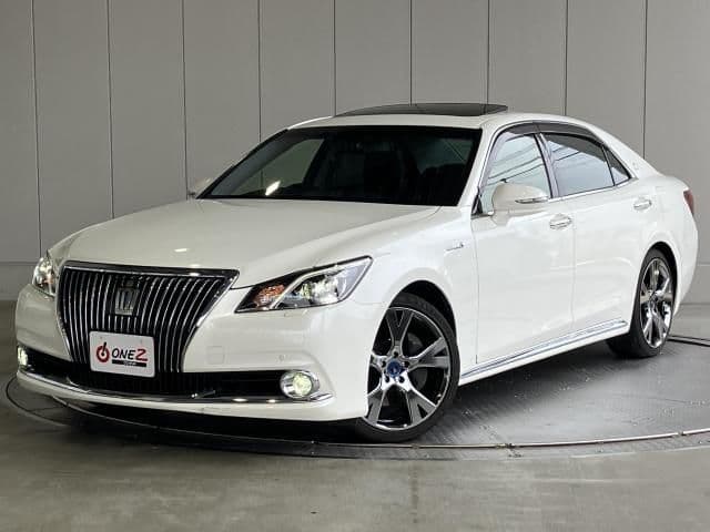 TOYOTA CROWN MAJESTA HYBRID