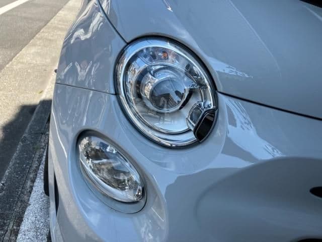 Car thumbnail 3