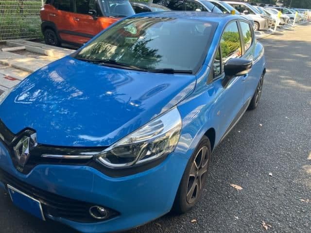 RENAULT