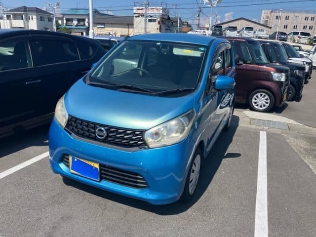 NISSAN