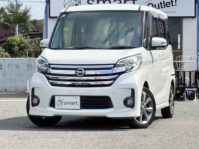 NISSAN