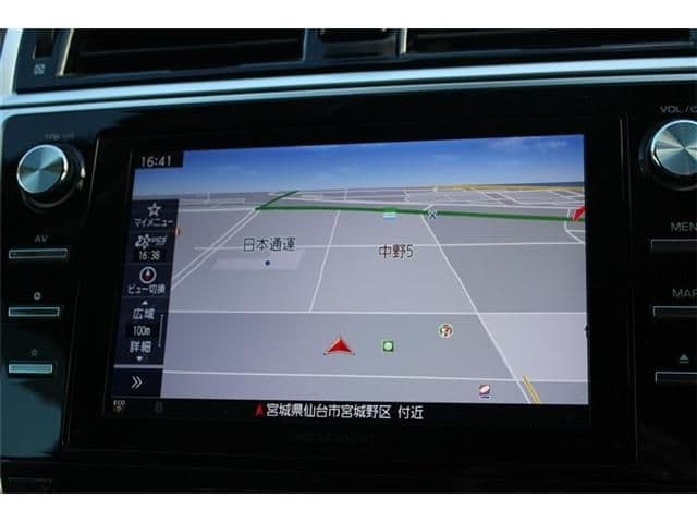 Car thumbnail 3