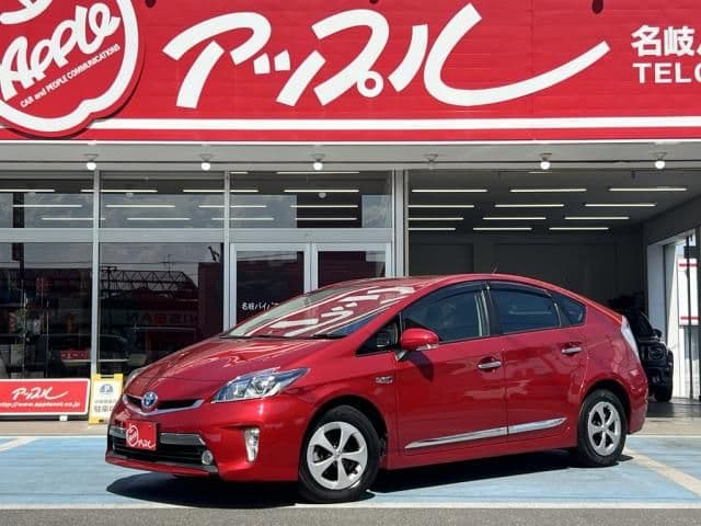TOYOTA PRIUS PHV