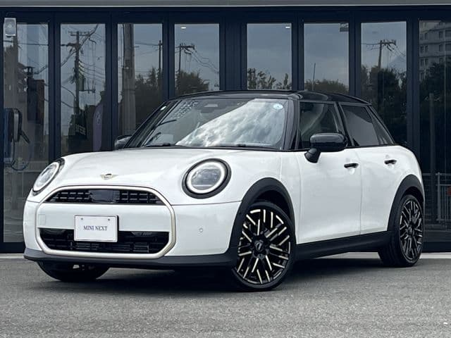 Car image 1