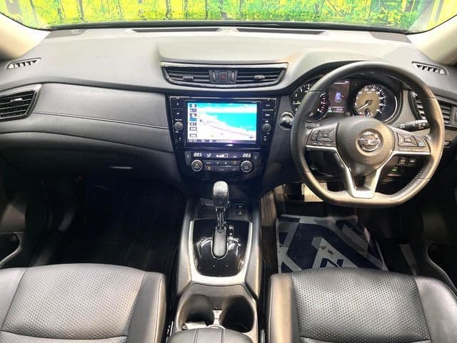 NISSAN