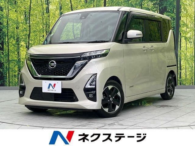 NISSAN ROOX
