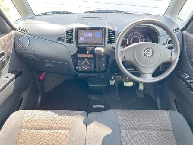 NISSAN