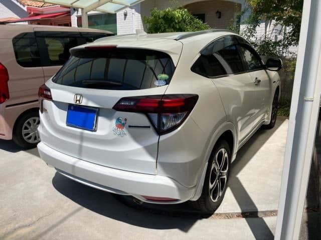 Car thumbnail 3