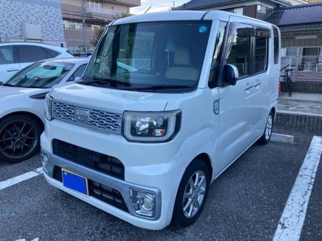 Car image 1