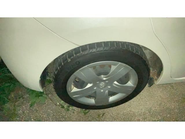Car thumbnail 4