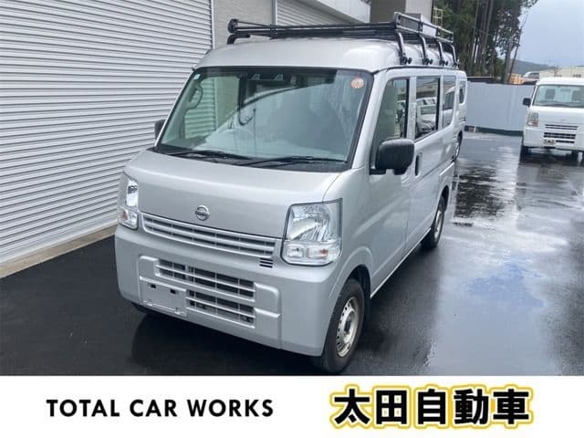 NISSAN NV100 CLIPPER