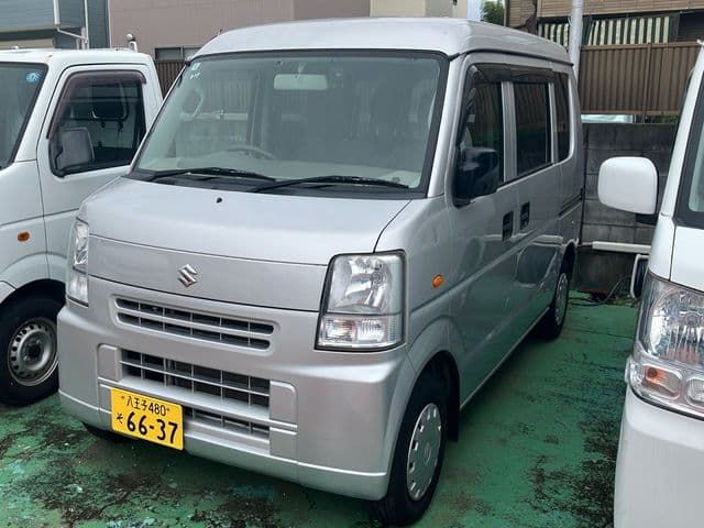 SUZUKI
