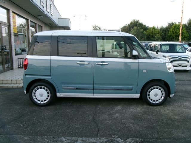 Car thumbnail 4