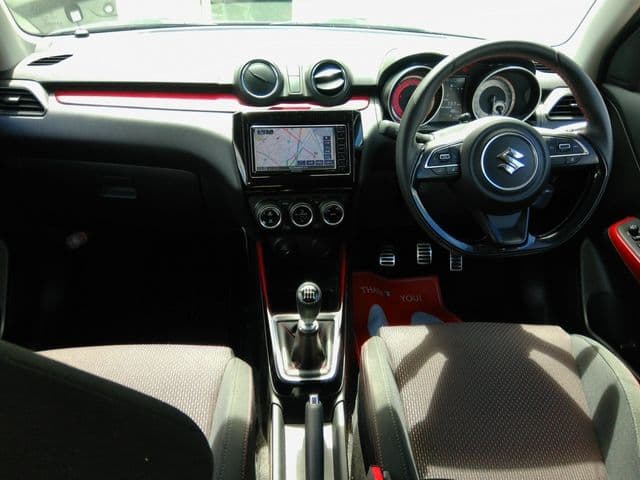 SUZUKI