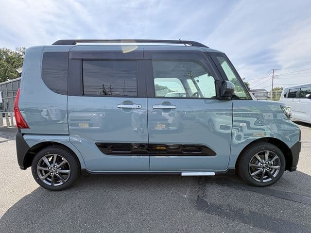 Car thumbnail 4