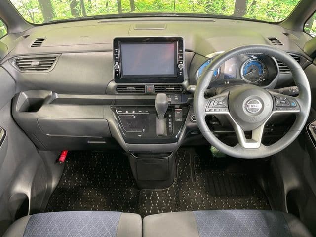 NISSAN