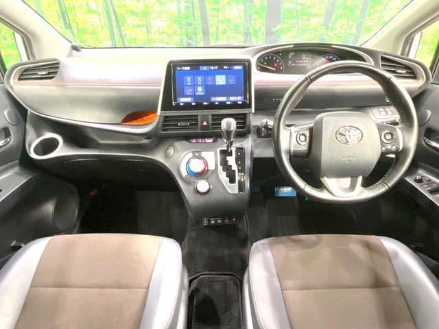 Car thumbnail 2