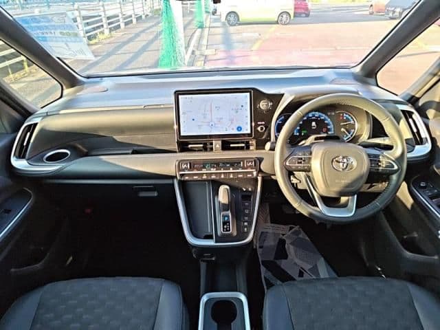 Car thumbnail 3