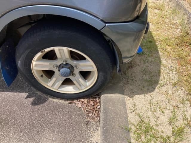 Car thumbnail 2
