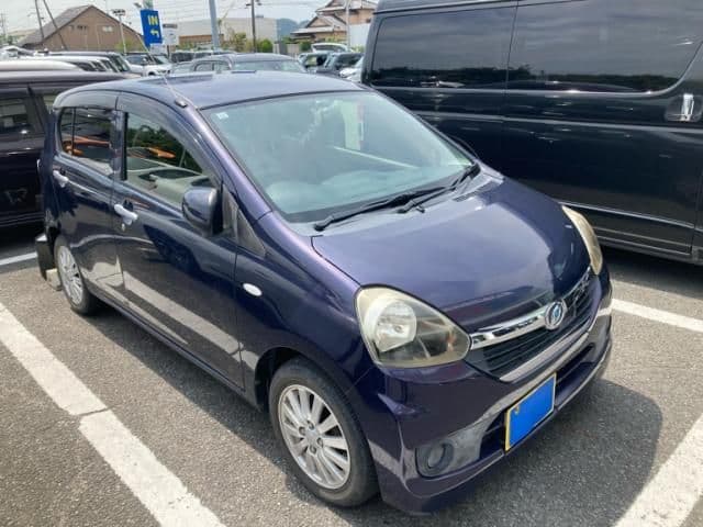 Car thumbnail 3