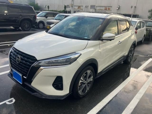 NISSAN