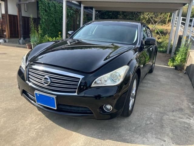 NISSAN