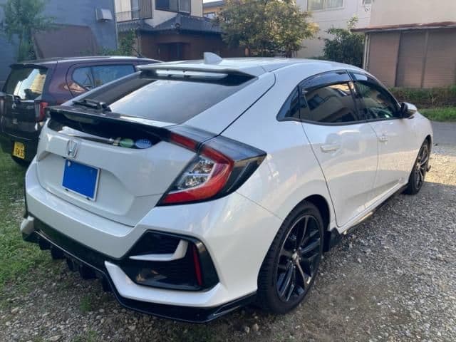 Car thumbnail 3