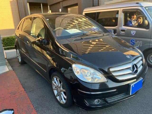 MERCEDES BENZ