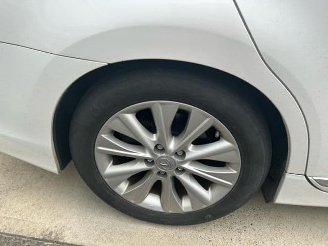 Car thumbnail 3
