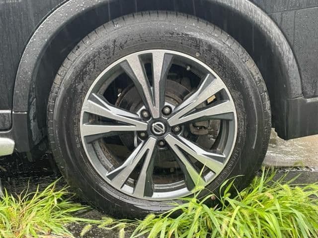 NISSAN