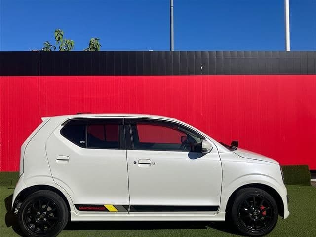 Car thumbnail 4