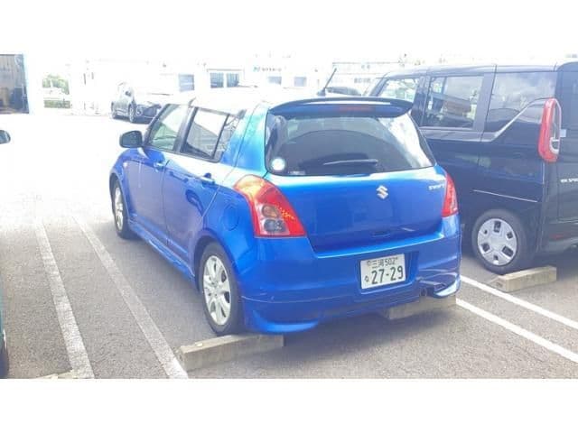 Car thumbnail 2