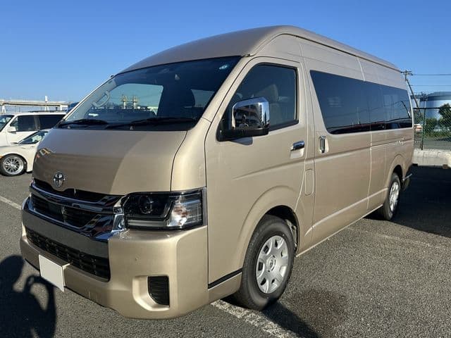 TOYOTA HIACE wagon