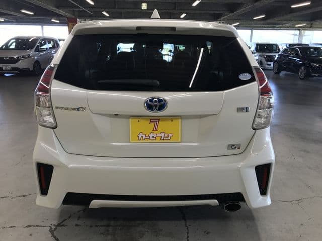 Car thumbnail 3