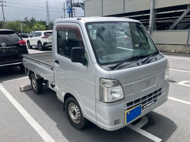 NISSAN