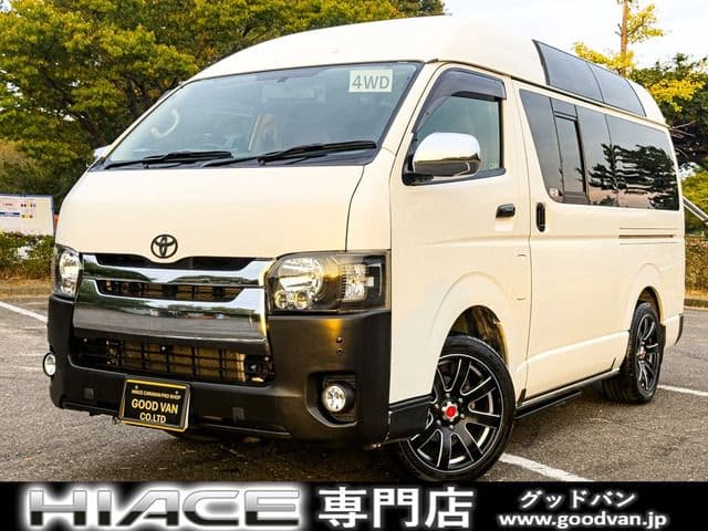 TOYOTA HIACE van 4WD