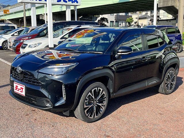 TOYOTA YARIS CROSS HYBRID
