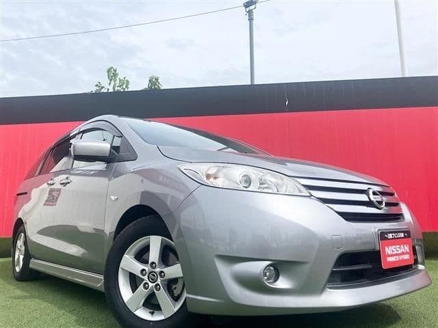 NISSAN