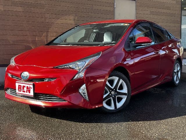 TOYOTA PRIUS 4WD